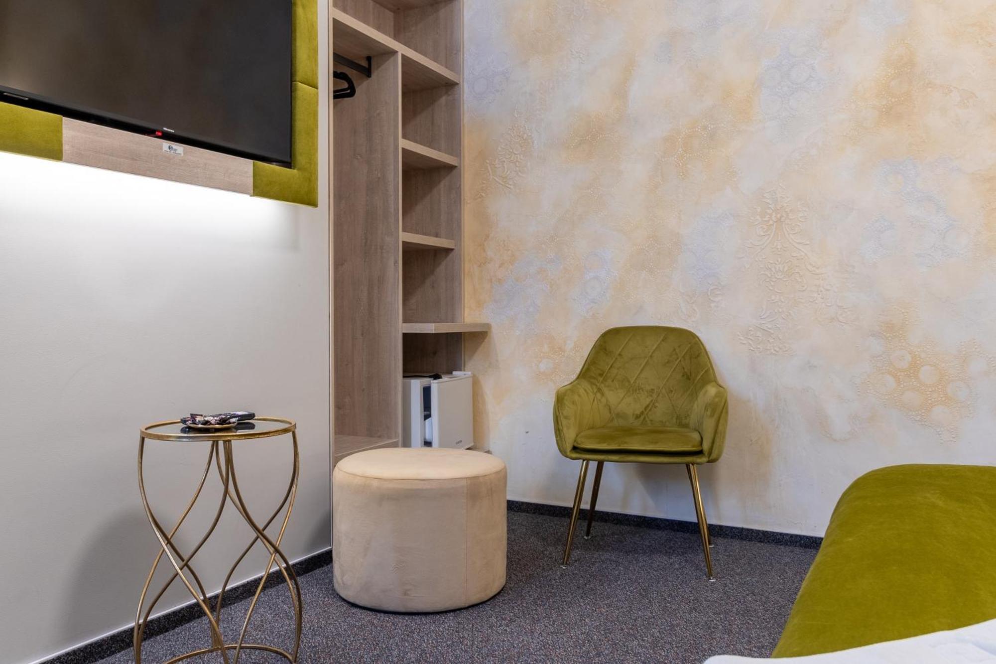 Loft By Lumiere Sibiu Hotel Exterior photo